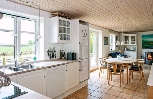 Østerskov House | 8 person holiday home in Humble