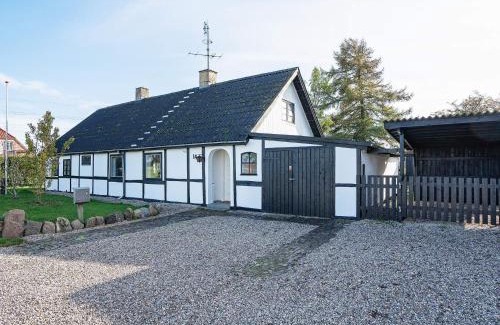 Sakskobing House | 8 person holiday home in Sakskøbing-By Traum