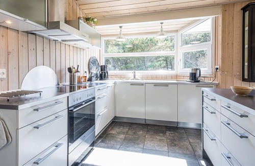 Henne Strand House | 8 person holiday home in Henne