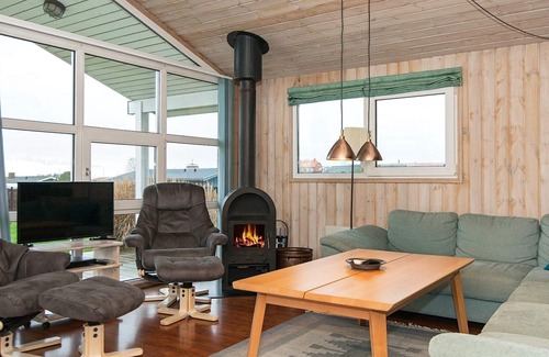 Ronde House | 8 person holiday home in Rønde