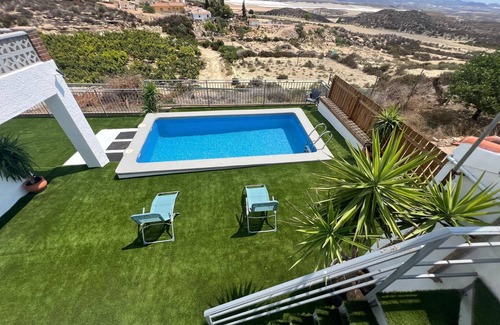 Ganuelas Villa | 8 Person Villa in the South Coast of Spain near Blue Flag Beaches!