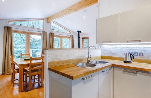 Looe Cottage | 8 STREAMSIDE, pet friendly, luxury holiday cottage in Lanreath