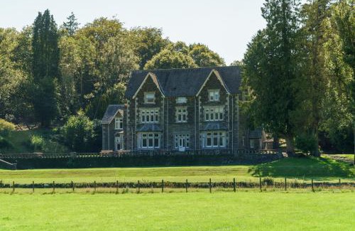 Low Newton House | 8 The Lake - Lake Access - Perfect for couples