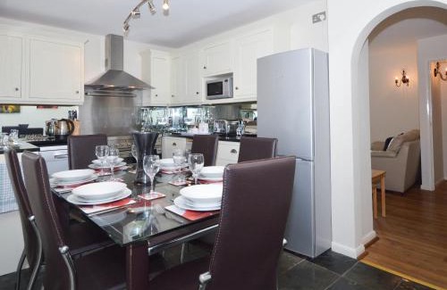 Torquay City Centre House | 8 Torwood Gables