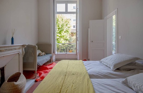 Palais de justice Apartment | 80 m² Apartment ∙ 2 bedrooms ∙ 2 guests