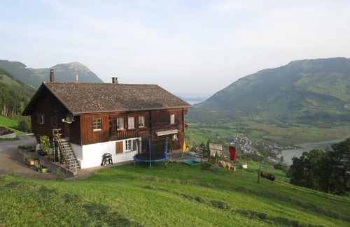 Lauerz Apartment | 80 m² Apartment ∙ 2 bedrooms ∙ 5 guests