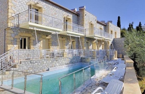 Stoupa Apartment | 80 m² Apartment ∙ 2 bedrooms ∙ 5 guests