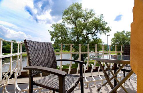 Decin Apartment | 80 m² Apartment ∙ 2 bedrooms ∙ 10 guests
