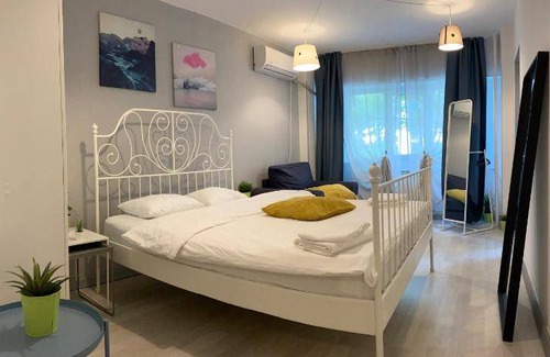 Bucharest Apartment | 80 m² Apartment ∙ 2 bedrooms ∙ 9 guests