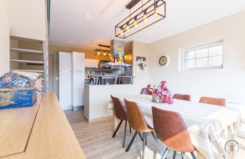 Saint-Floxel House | 80 m² Gîte ∙ 3 bedrooms ∙ 6 guests