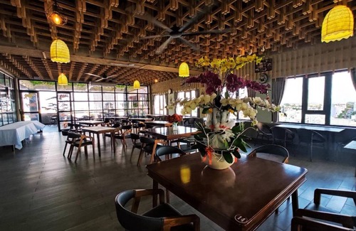Long Xuyen Hotel | 80 m² Hotel ∙ 3 guests