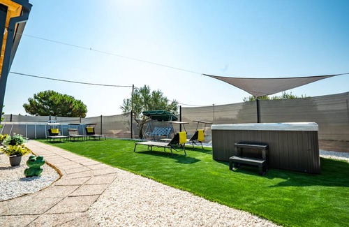 Kastel Novi House | 80 m² House ∙ 2 bedrooms ∙ 4 guests