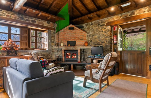 Santo Adriano House | 80 m² House ∙ 2 bedrooms ∙ 6 guests