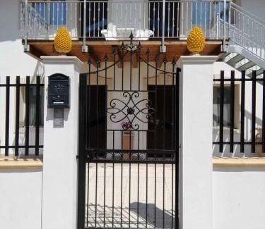 Brucoli House | 80 m² House ∙ 2 bedrooms ∙ 7 guests