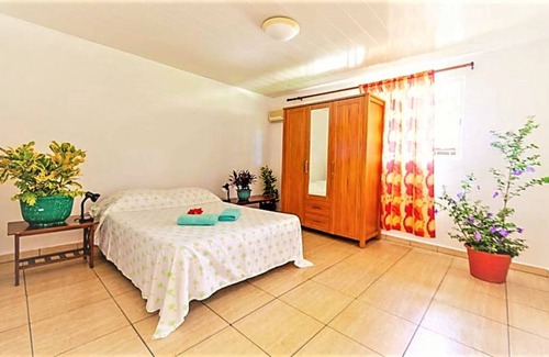 Taiohae House | 80 m² House ∙ 3 bedrooms ∙ 8 guests