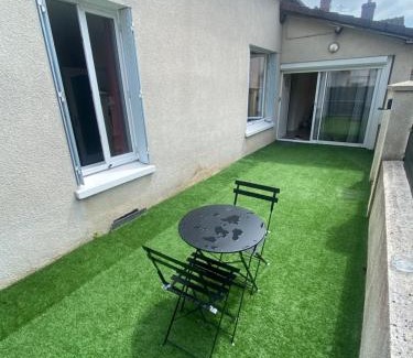 Saint-Benoit-sur-Loire House | 80 m2 meublé RDC