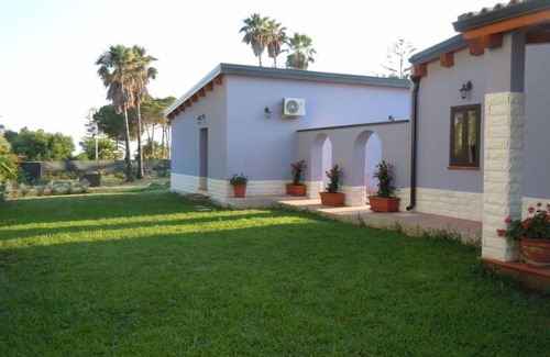 Fontane Bianche Villa | 80 m² Villa ∙ 3 bedrooms ∙ 6 guests