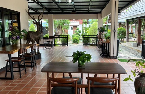 San Kamphaeng Villa | 800 m² Villa ∙ 3 bedrooms ∙ 12 guests