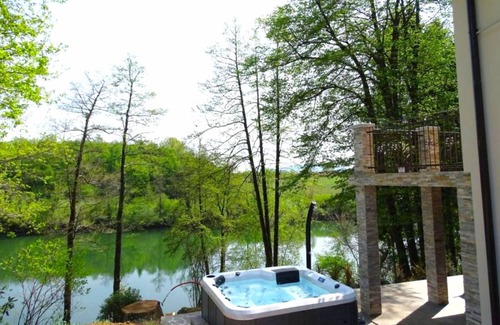 Metlika House | 83 m² House ∙ 3 bedrooms ∙ 6 guests