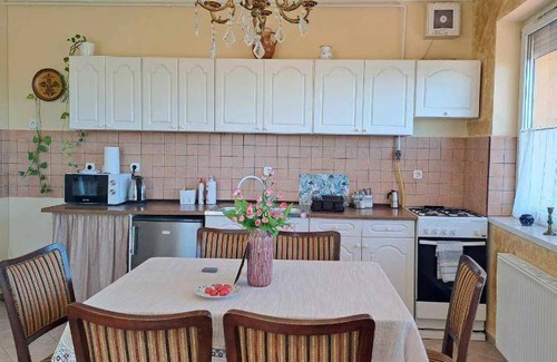 Tapolca Apartment | 84 m² Apartment ∙ 2 bedrooms ∙ 4 guests