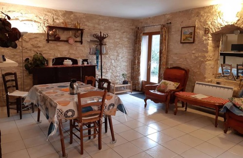 Taix House | 84 m² Gîte ∙ 2 bedrooms ∙ 4 guests