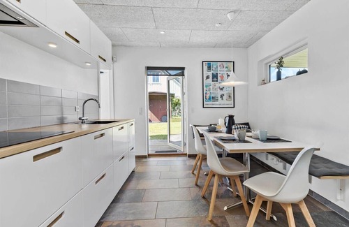 Vibæk Strand House | 84241 Ebeltoft - Grævlingevej 8