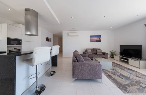 Porto de Mos Apartment | 85 m² Apartment ∙ 2 bedrooms ∙ 4 guests
