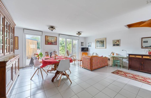 Ifs House | 85 m² House ∙ 3 bedrooms ∙ 5 guests