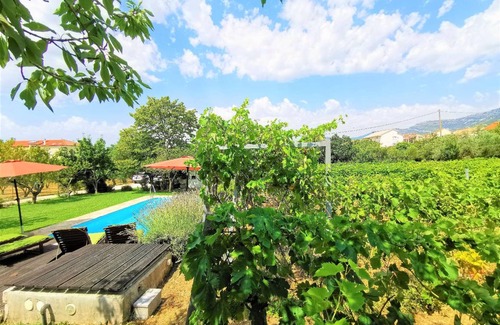 Kastela House | 85 m² House ∙ 3 bedrooms ∙ 8 guests