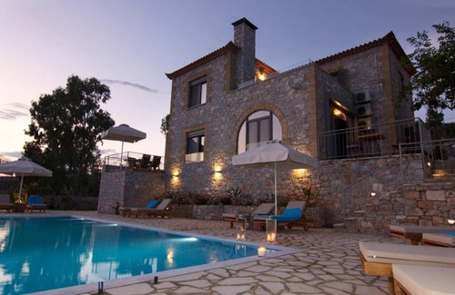Lefktron Villa | 85 m² Villa ∙ 2 bedrooms ∙ 4 guests