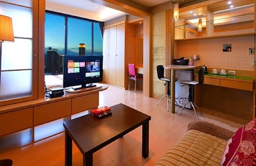 Kaohsiung City Centre House | 85 Prague Homestay