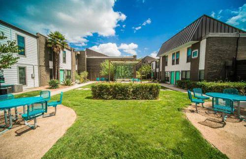 Riverside Apartment | 850 m² Apartment ∙ 2 bedrooms ∙ 6 guests