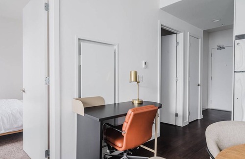 West Bellevue Apartment | 86 m² Apartment ∙ 2 bedrooms ∙ 4 guests