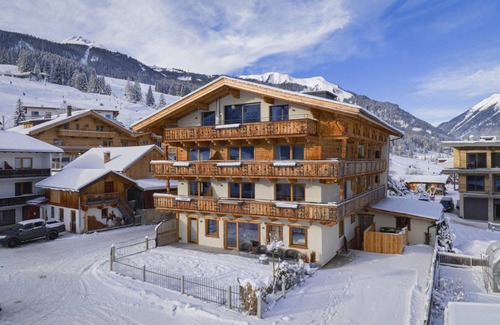Lermoos Apartment | 86 m² Apartment ∙ 2 bedrooms ∙ 6 guests