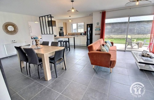 Plerin House | 87 m² Gîte ∙ 3 bedrooms ∙ 6 guests