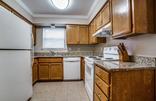 San Antonio House | 8721 Welles Harbor