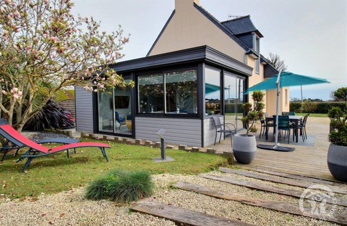 Ploubazlanec House | 88 m² Gîte ∙ 4 bedrooms ∙ 7 guests