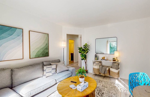 Federal Way House | 88 m² House ∙ 2 bedrooms ∙ 4 guests