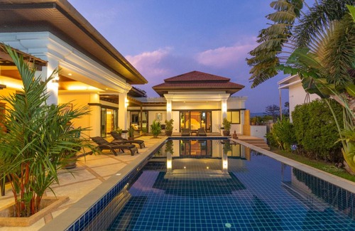 Si Sunthon House | 880 m² House ∙ 4 bedrooms ∙ 8 guests