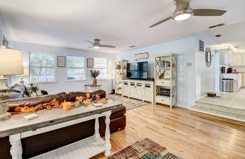 Crestview House | 89 m² House ∙ 3 bedrooms ∙ 10 guests