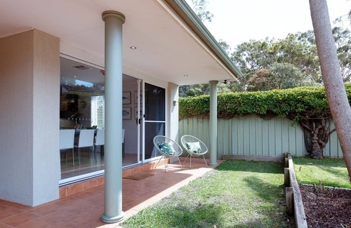 Salamander Bay House | 8a Foreshore Drive Ducted Air and Boat Parking