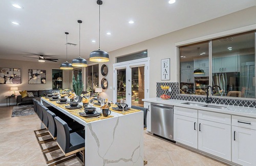 Terramar House | 8BR/5.5BA Luxury Retreat w/4 En-Suites, HEATED Pool, Hot Tub,Billiards & Arcades