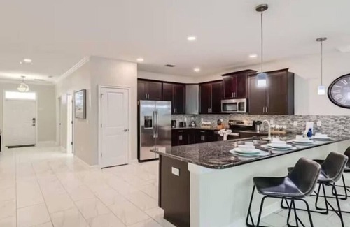 Davenport House | 8BR Disney Villa with Pool