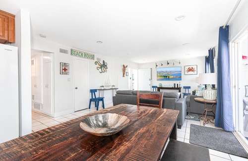 West Newport Condo | 8BR Getaway One House from Beach | Beautiful Ocean Views & XL Patio!