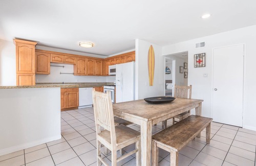 West Newport Condo | 8BR Getaway One House from Beach | Beautiful Ocean Views & XL Patio!