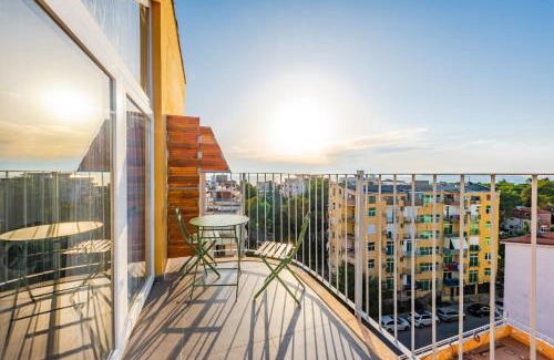 Golem Apartment | 8th Floor Apartments, Golem
