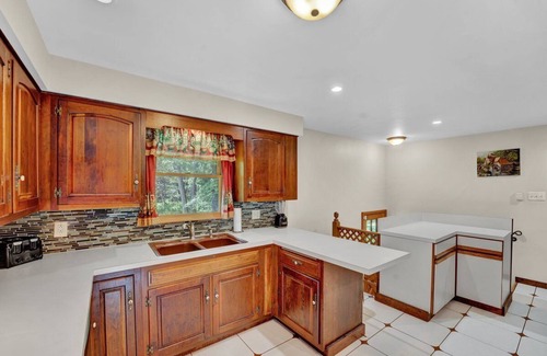 White Haven House | 9 acres w stream lawns firepit gameroom bar gazebo by stream 2mi to ski mtn