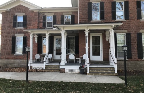 Rochester Apartment | #9 Beautiful studio, full kitchen near 590/490