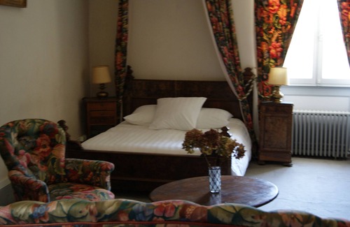 Montjoie-en-Couserans Other | 9 bedrooms with bathroom and toilet for 23 people, large swimming pool, river, terrace.