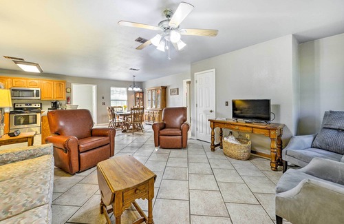 Moody House | 9 Mi to Belton Lake: Home w/Fire Pit & Patio